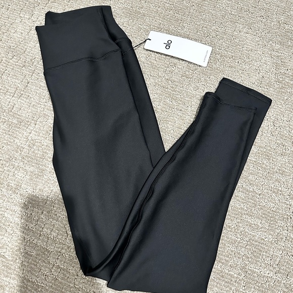 ALO Yoga High-Waist Airlift Black Leggings - Picture 4 of 11